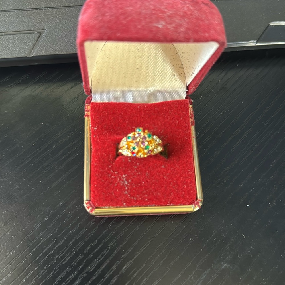 Crown ring CZ yellowo gold 100 mils Stone